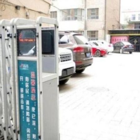 锦江之星呼和浩特鼓楼将军衙署地铁站酒店 外观 照片